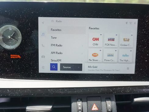 Used 2024 Lexus ES 350 w/ Premium Package FWD image 12