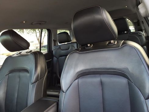 Used 2021 Jeep Grand Cherokee L Limited image 14