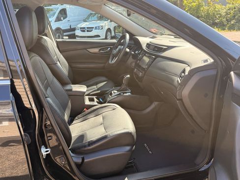 Used 2017 Nissan Rogue SL w/ SL Premium Package AWD/4WD image 29