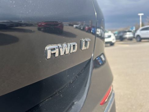 Used 2018 Chevrolet Equinox LT image 10