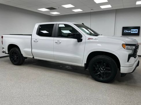 Used 2024 Chevrolet Silverado 1500 RST w/ Convenience Package II AWD/4WD image 2