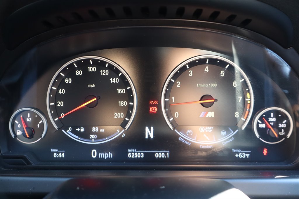Used 2015 BMW M6 Convertible RWD image 34