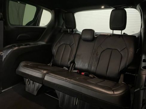 Used 2025 Chrysler Pacifica Select FWD image 67