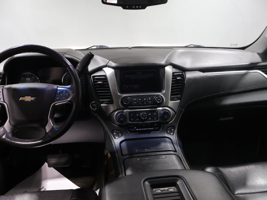 Used 2017 Chevrolet Suburban Premier AWD/4WD image 17