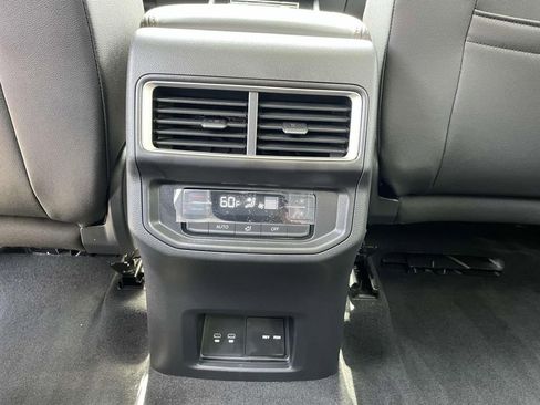 New 2026 Volkswagen Atlas Peak Edition AWD/4WD image 14