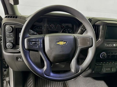 Used 2022 Chevrolet Silverado 1500 Custom image 12