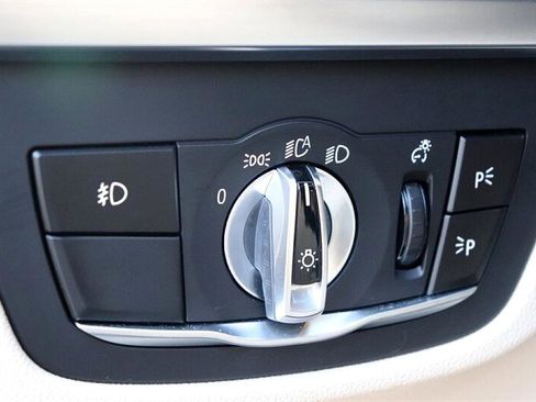 Used 2019 BMW X3 sDrive30i w/ Premium Package image 32