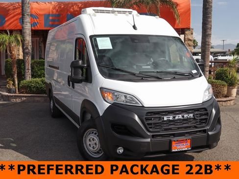 Used 2025 RAM ProMaster 3500 w/ Convenience Group image 2