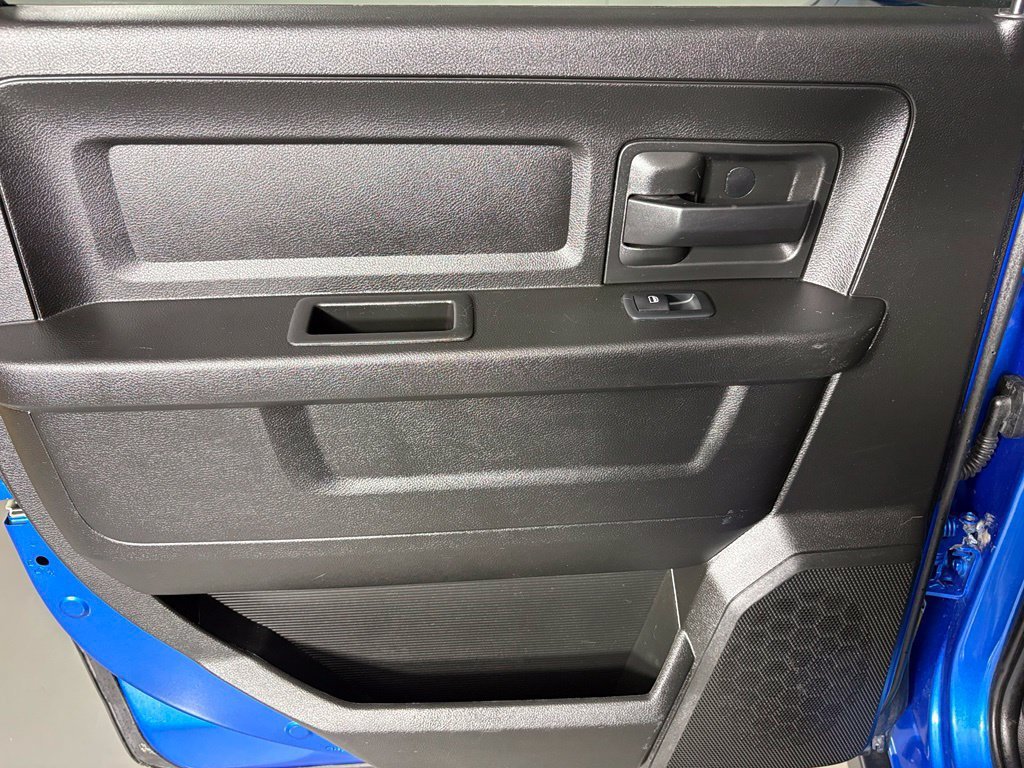 Used 2019 RAM 1500 Express w/ Express Value Package AWD/4WD image 31