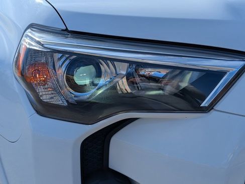 Used 2023 Toyota 4Runner SR5 Premium image 5