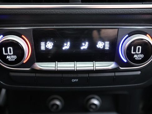 Used 2018 Audi Q7 3.0T Premium Plus w/ Premium Plus Package image 23