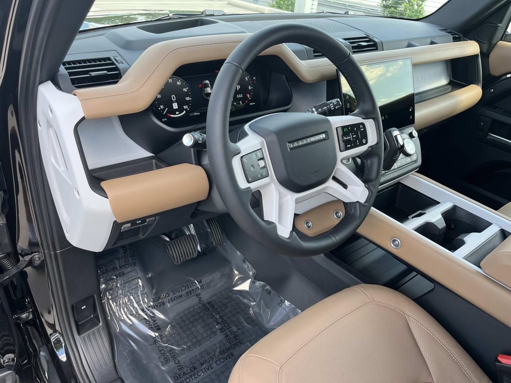 New 2026 Land Rover Defender 110 X-Dynamic SE AWD/4WD image 11