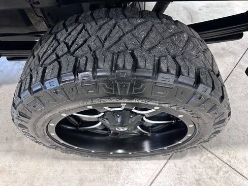 Used 2007 Chevrolet Silverado 2500 LT w/ Heavy-Duty Power Package image 12