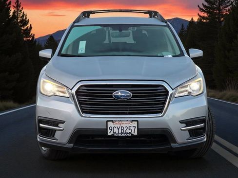 Certified 2022 Subaru Ascent Premium w/ Convenience Package image 3
