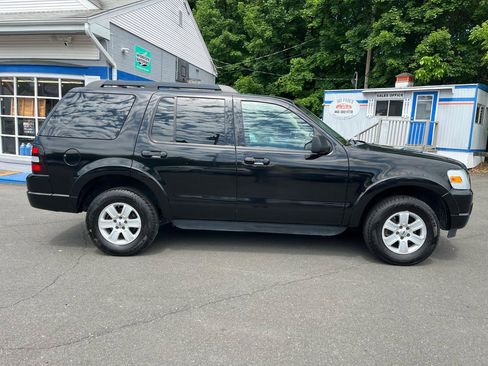 Used 2010 Ford Explorer XLT RWD image 6