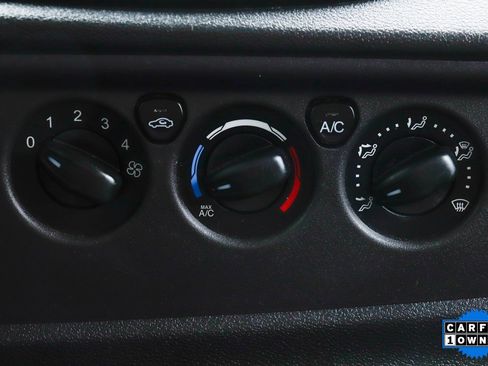 Used 2019 Ford Transit 350 XLT image 27