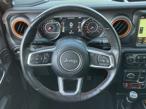 Used 2022 Jeep Gladiator Mojave w/ Cold Weather Group AWD/4WD image 11