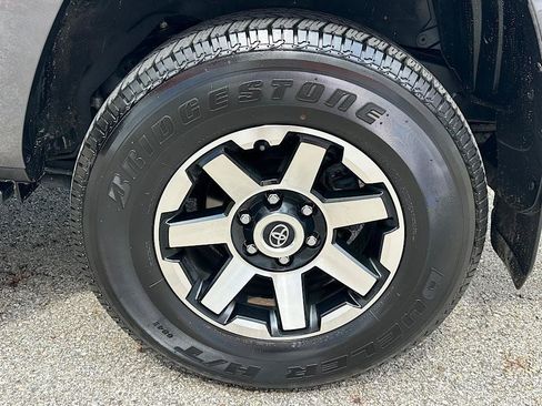Certified 2023 Toyota 4Runner TRD Off-Road Premium w/ Off Road Premium Plus Package AWD/4WD image 29