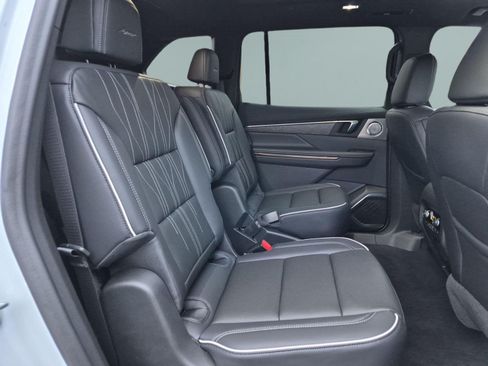 New 2026 Buick Enclave Avenir w/ Super Cruise Package FWD image 28