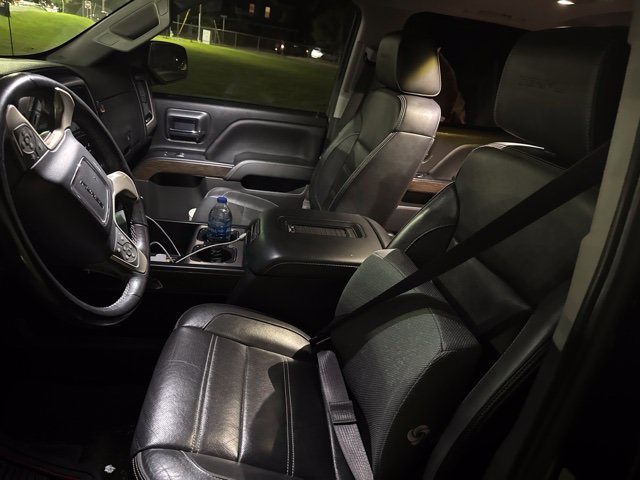 Used 2017 GMC Sierra 1500 Denali w/ Denali Ultimate Package AWD/4WD image 12