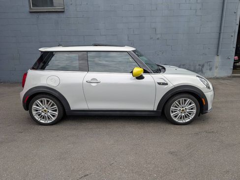 Used 2023 MINI Cooper SE FWD image 2