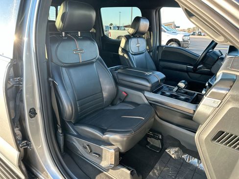 Used 2023 Ford F150 Platinum image 23