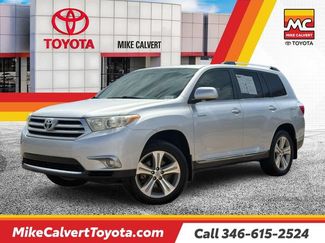 Used 2012 Toyota Highlander Limited FWD video 1