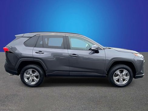 Used 2024 Toyota RAV4 XLE FWD image 4