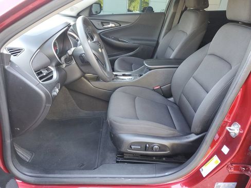 Used 2024 Chevrolet Malibu LT FWD image 17