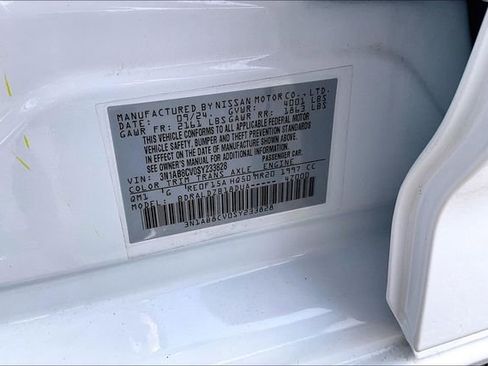 Certified 2025 Nissan Sentra SV image 16