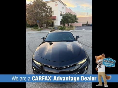 Used 2018 Chevrolet Camaro LT w/ RS Package RWD image 5