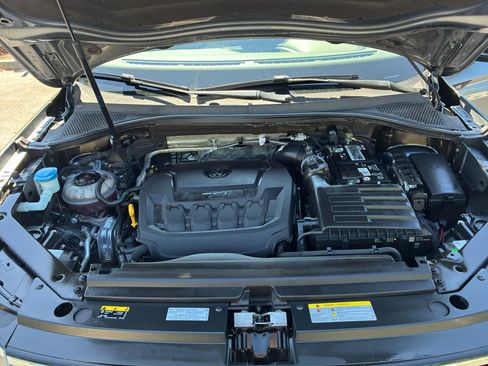 Used 2022 Volkswagen Tiguan SE R-Line FWD image 71