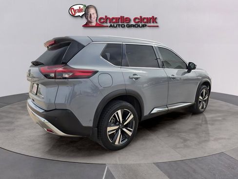 Certified 2023 Nissan Rogue Platinum w/ Platinum Premium Package FWD image 6