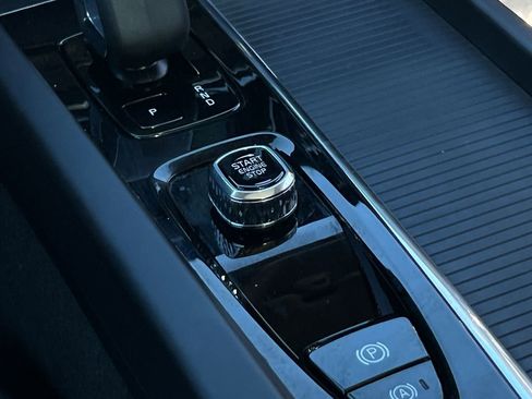 Used 2024 Volvo S60 B5 Core image 20