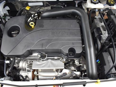 Used 2023 GMC Terrain SLT image 16