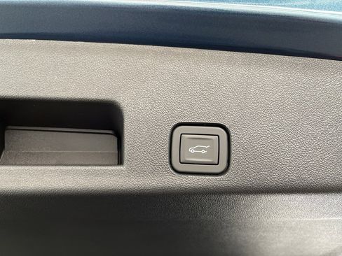 New 2026 Chevrolet Traverse LT w/ Midnight/Sport Edition image 8