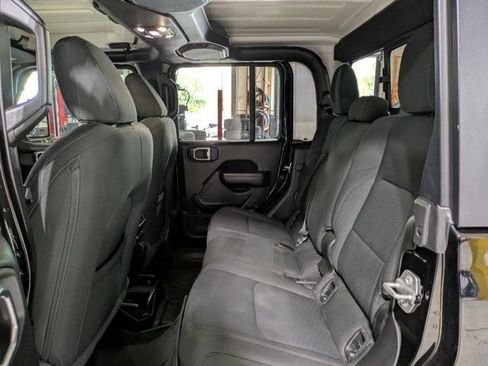 Used 2021 Jeep Gladiator Sport AWD/4WD image 13