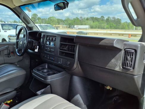 Used 2023 Chevrolet Express 2500 Extended w/ Driver Convenience Package RWD image 20