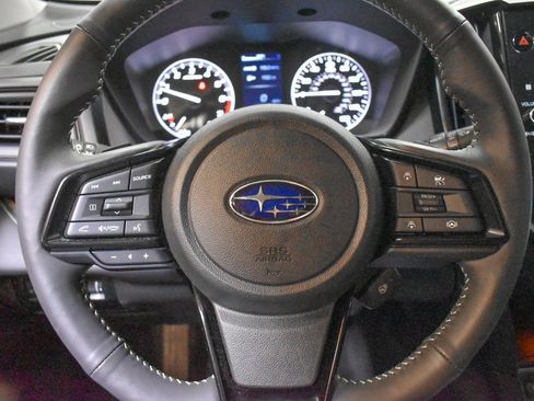 Used 2025 Subaru Ascent Bronze Edition image 12