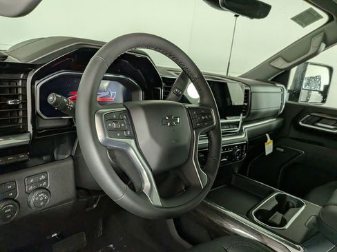 New 2026 Chevrolet Silverado 2500 LTZ w/ LTZ Plus Package AWD/4WD image 18