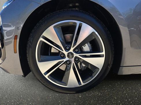 Certified 2025 Audi A6 e-tron Premium Plus w/ Premium Plus image 33