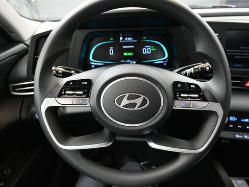 New 2026 Hyundai Elantra Blue image 25