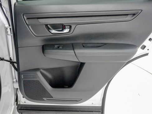 Certified 2025 Honda CR-V EX image 32