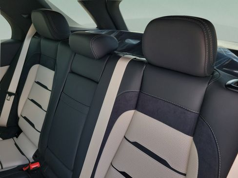 New 2026 Mercedes-Benz GLE 53 AMG 4MATIC image 10