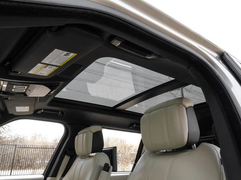 Used 2019 Land Rover Range Rover Long Wheelbase Autobiography AWD/4WD image 5