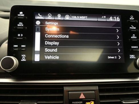 Used 2018 Honda Accord Touring image 20