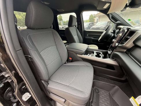 New 2026 RAM 3500 Big Horn AWD/4WD image 22