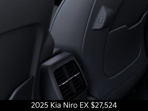 Used 2025 Kia Niro EX FWD image 26