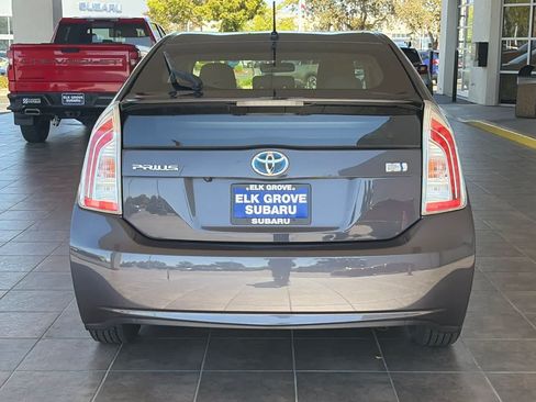Used 2015 Toyota Prius Two FWD image 4