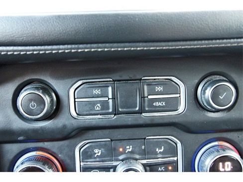 Used 2021 Chevrolet Tahoe High Country w/ Premium Package image 26